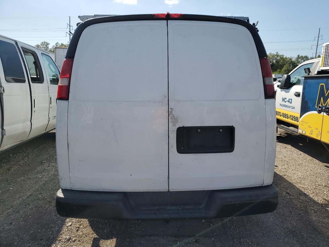 2017 Chevrolet Express G2500