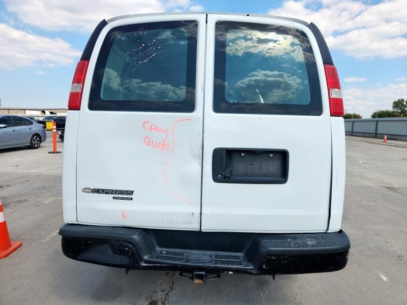 2016 Chevrolet Express G2500