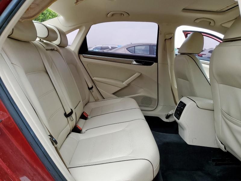 2018 Volkswagen Passat SE