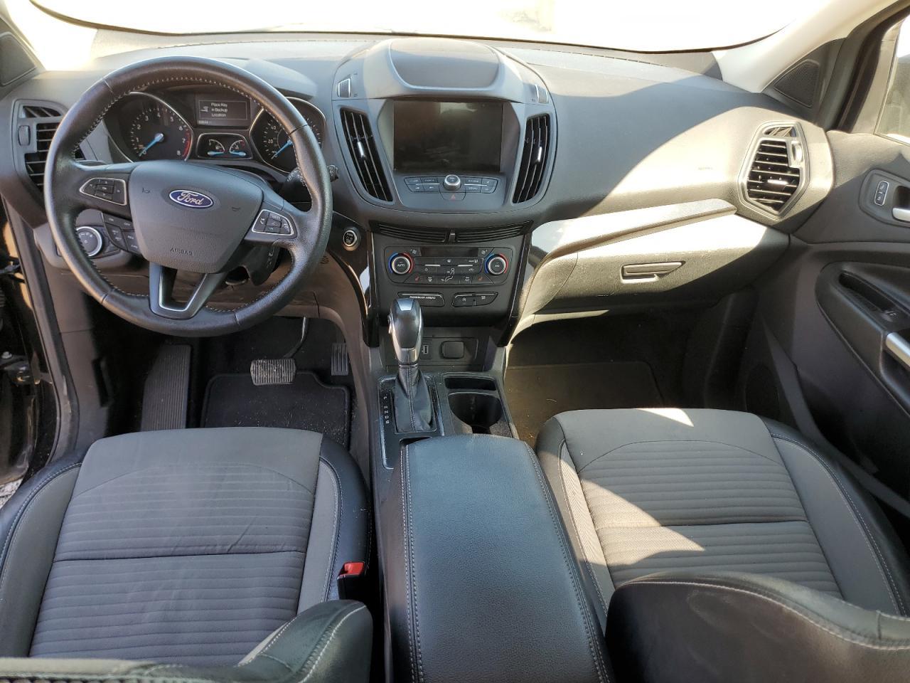2019 Ford Escape se