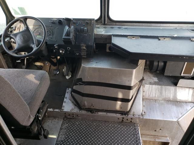 2006 Workhorse Custom Chassis 2006 Workhorse Commercial-Trucks Semi Truck