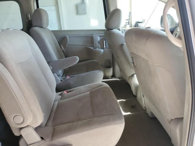 2015 Nissan Quest S