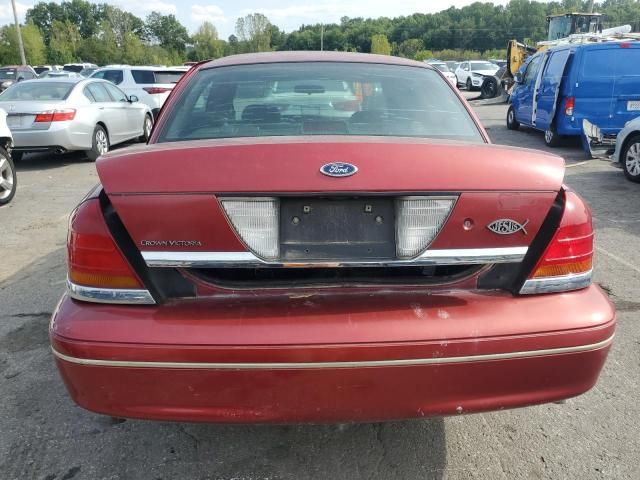 2001 Ford Crown Victoria