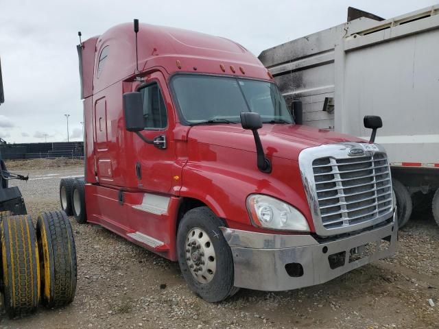 2017 Freightliner Cascadia 125 Semi Truck