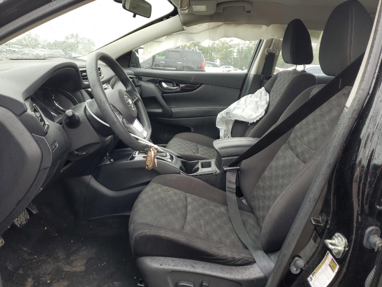 2018 Nissan Rogue Sport s