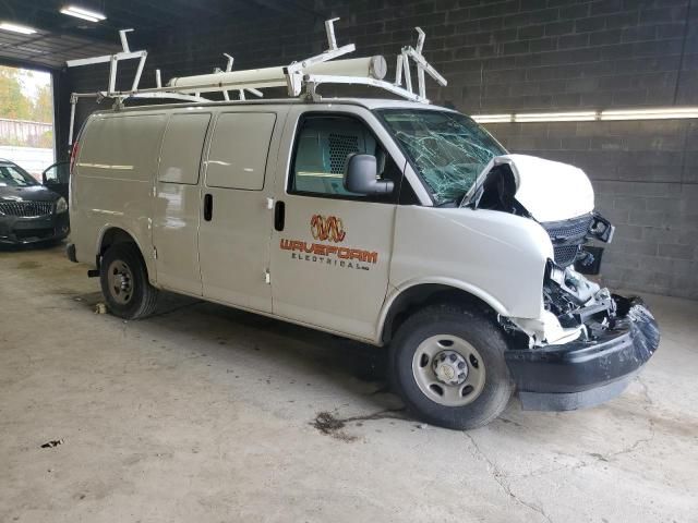 2025 Chev Express G2500