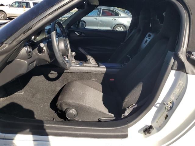 2016 Mazda MX-5 Miata Sport
