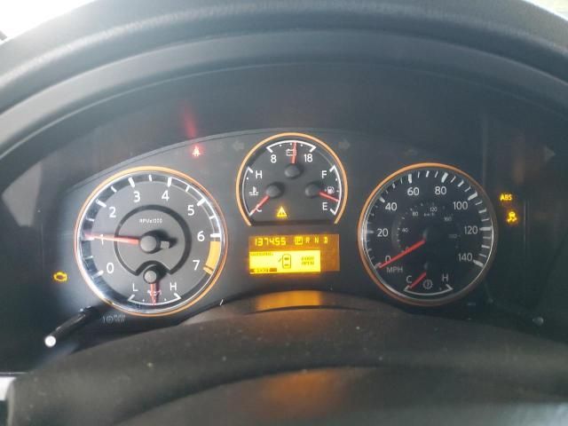 2013 Nissan Armada SV
