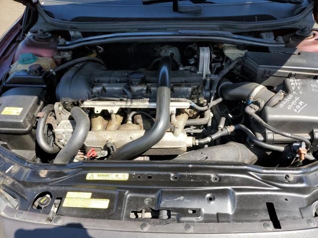 2004 Volvo XC70