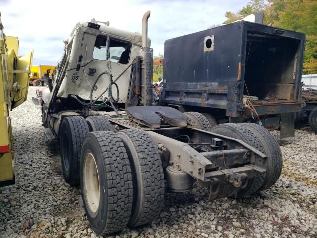 2009 Freightliner Columbia 120 Semi Truck