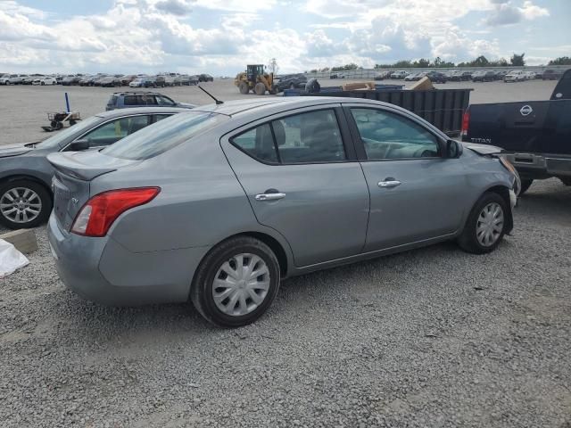 2013 Nissan Versa S