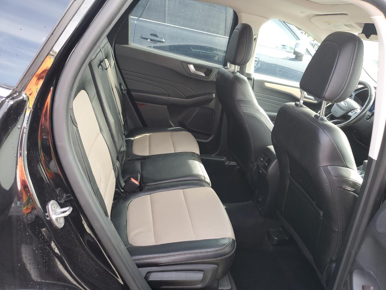 2021 Ford Escape Titanium