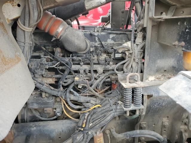2005 Autocar WX Refuse Truck