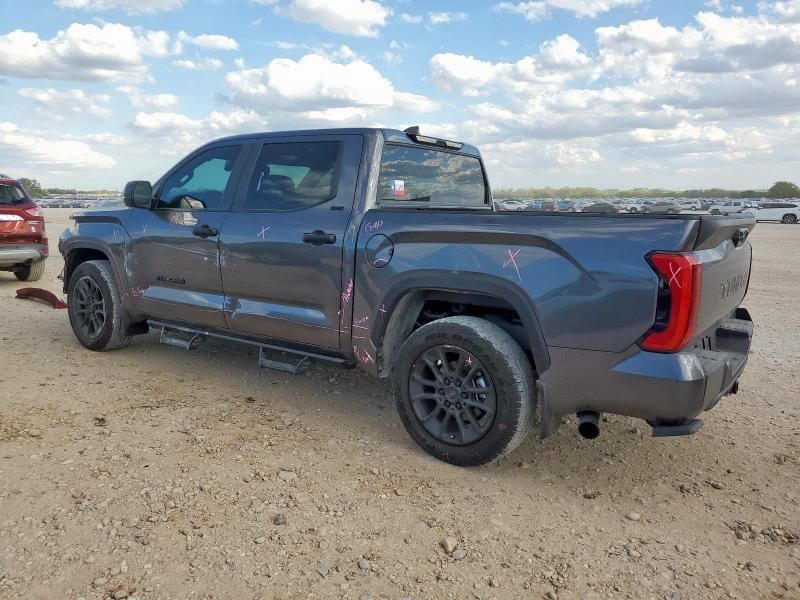 2025 Toyota Tundra Crewmax sr