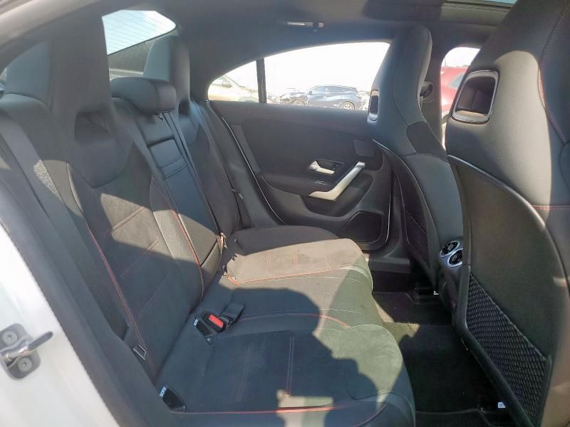 2025 Mercedes-Benz CLA 250