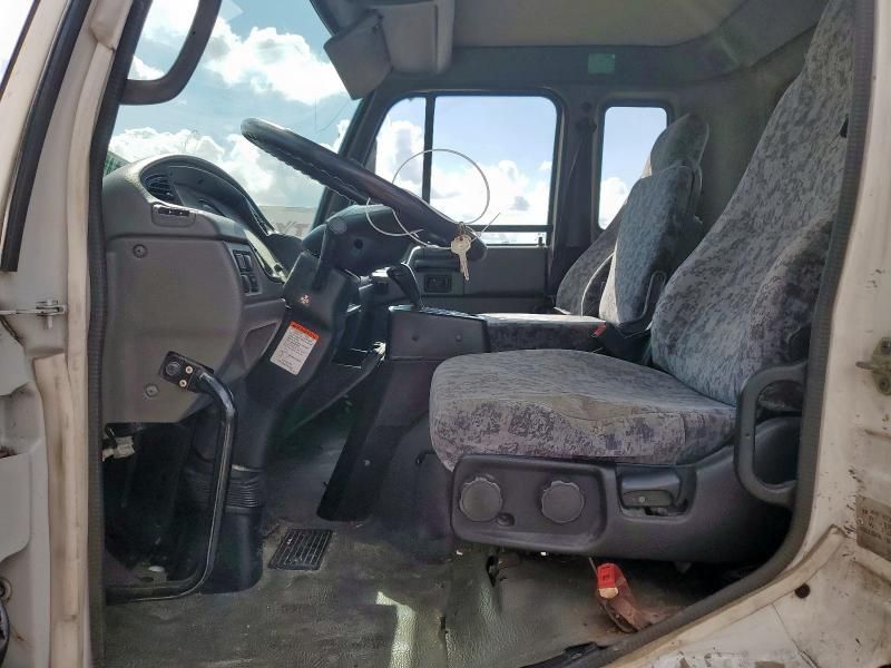 2010 Nissan Diesel UD1800