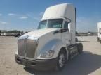 2017 Kenworth T680 Semi Truck