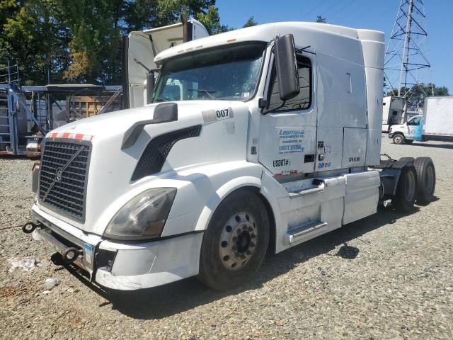 2009 Volvo VNL Semi Truck