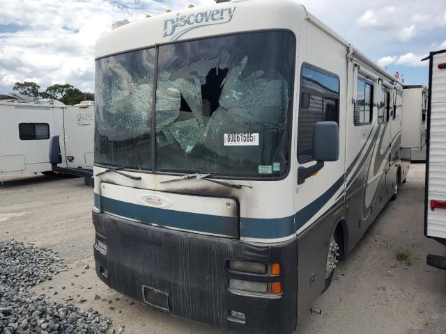 2002 Discovery 2002 Freightliner Chassis X Line Motor Home