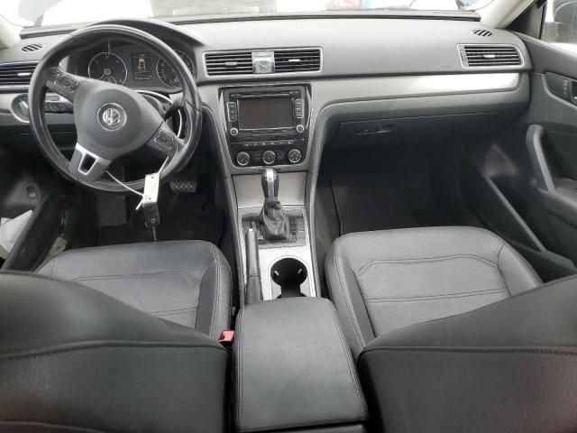 2015 Volkswagen Passat SE