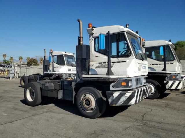 2016 Kalmar 2016 Ottawa Yard Tractor Yard DOG-SKIDDERS, Yard