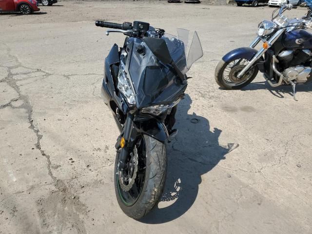 2025 Kawasaki EX650 R