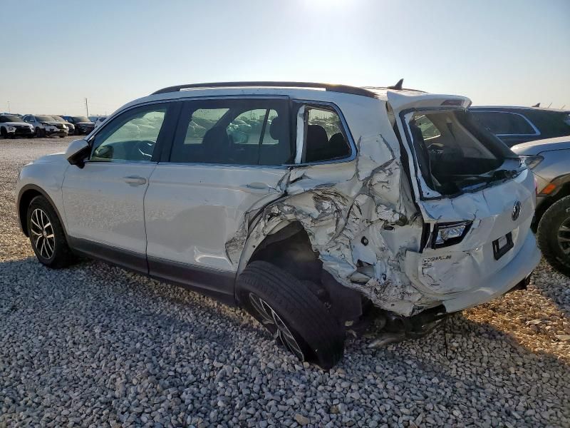 2021 Volkswagen Tiguan SE