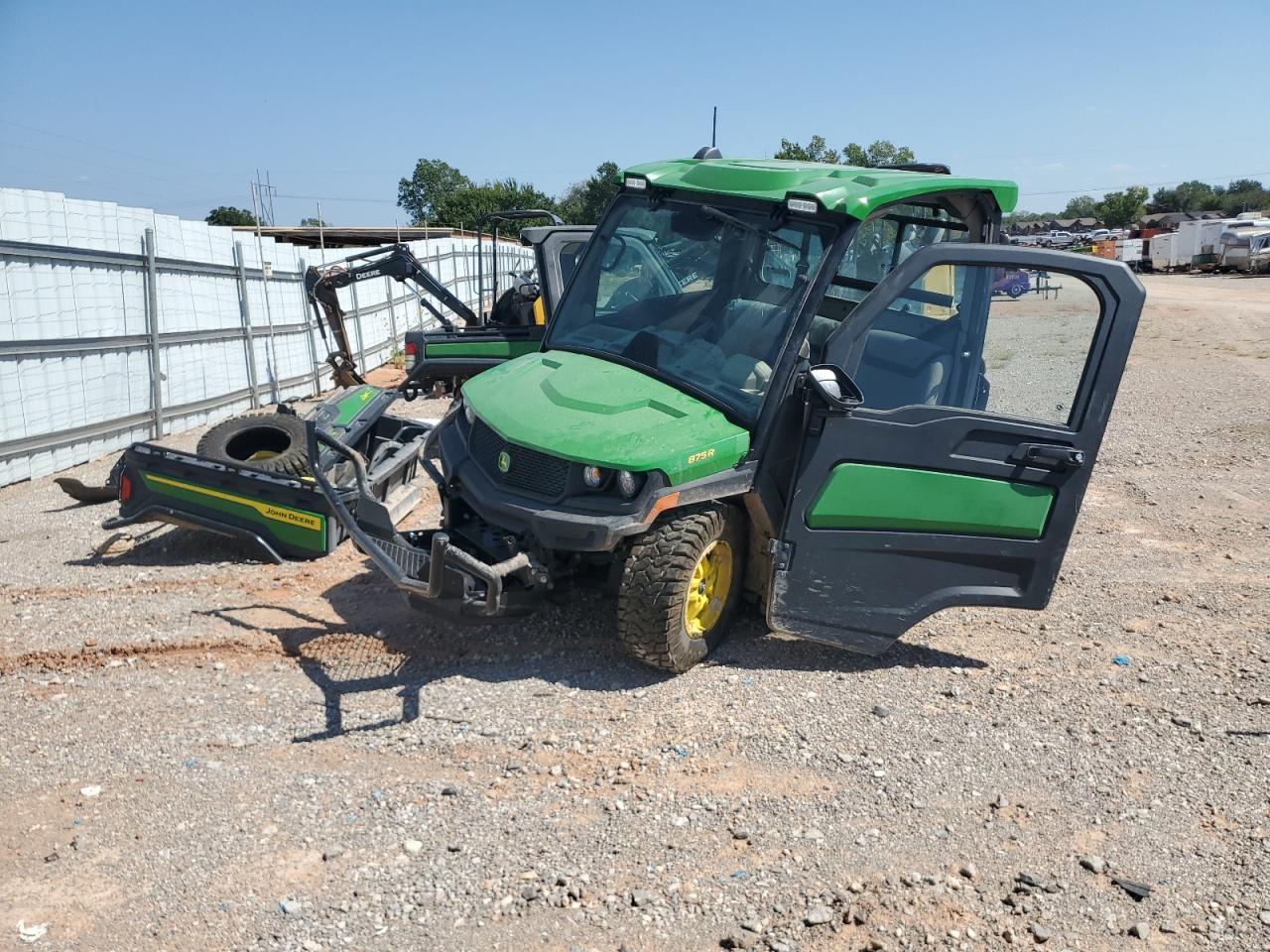 2025 John Deere Gator 875 R Utility Vehicle