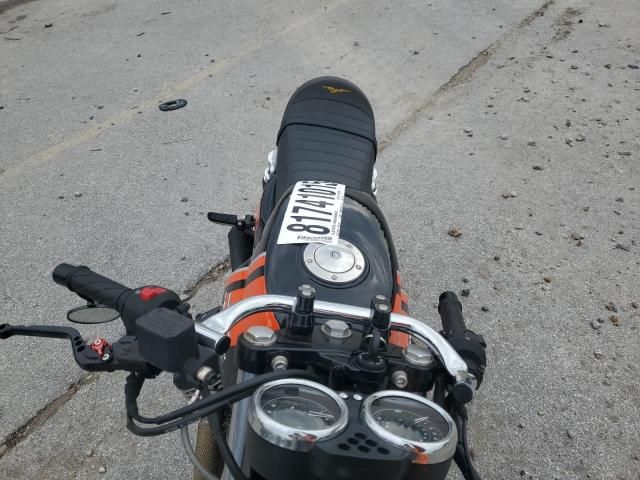 2015 Moto Guzzi V7 Classic