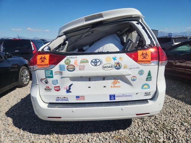 2013 Toyota Sienna XLE