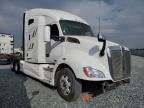 2016 Kenworth T680 Semi Truck