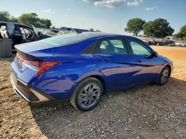 2024 Hyundai Elantra Blue