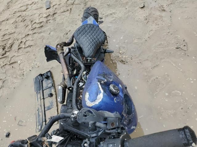 2004 Yamaha XVS65 Base
