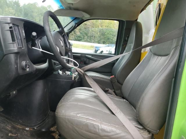 2008 GMC Savana CUT-Trucks Expeditor Truck