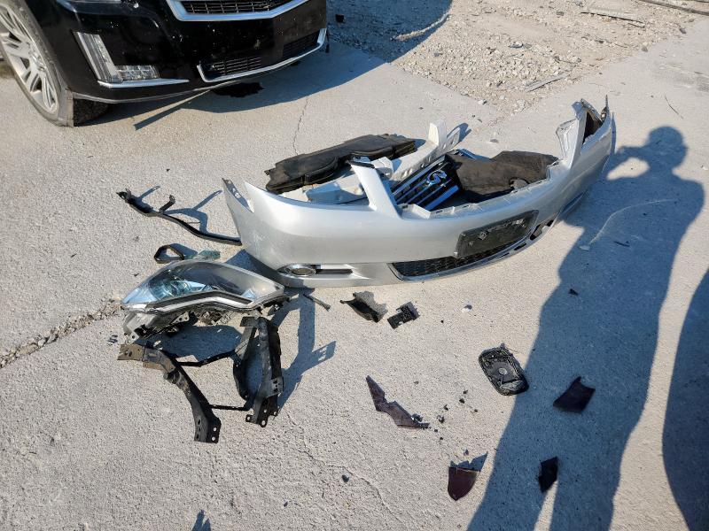 2010 Infiniti M35 Base