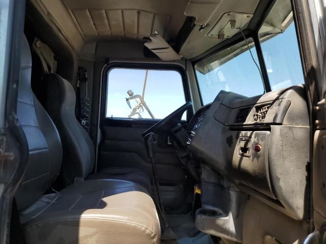 2005 Peterbilt 379 Semi Truck