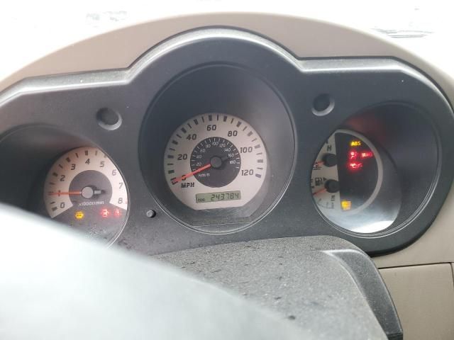 2004 Nissan Frontier Crew Cab XE V6