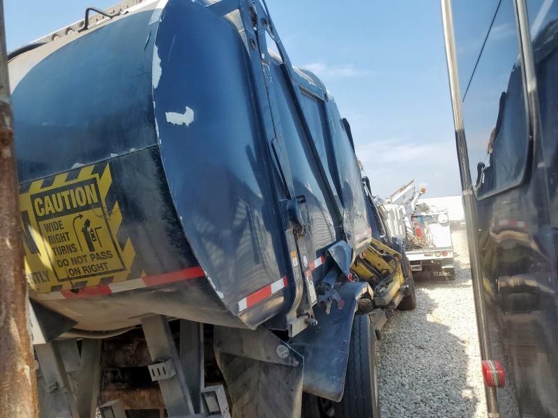 2020 Western Star 2020 Western Star 4700 Refuse Truck