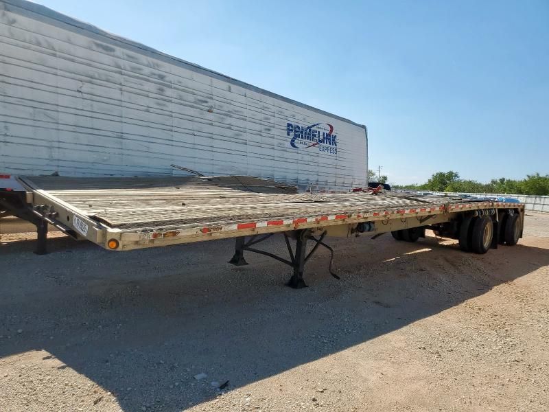 2003 Reitnouer Flatbed Trailer