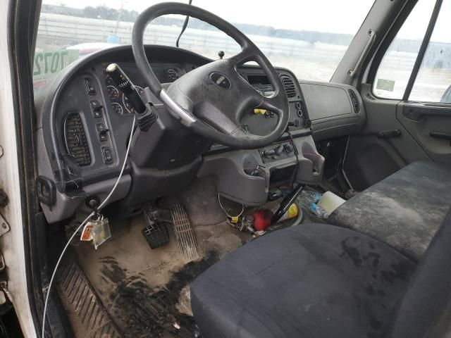 2017 Freightliner M2 106 MED-Trucks