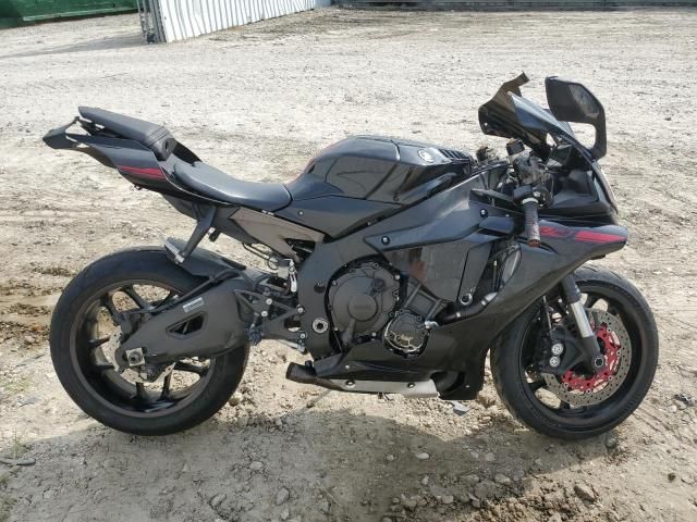 2018 Yamaha YZFR1