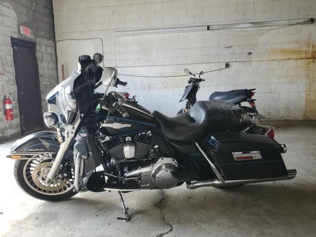 2011 Harley-Davidson Flhtcu Shrine