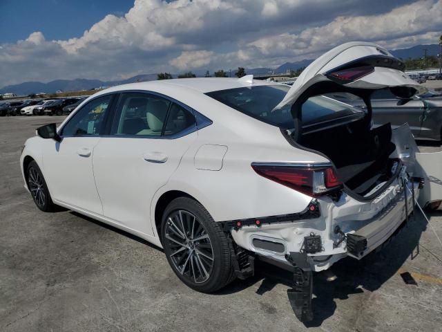 2025 Lexus ES 300H Base