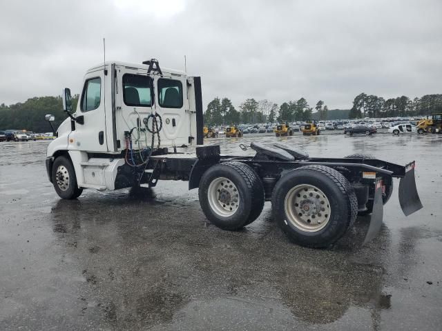 2018 Freightliner Cascadia 125 Semi Truck