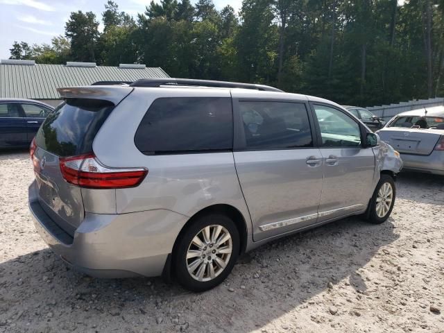 2017 Toyota Sienna LE