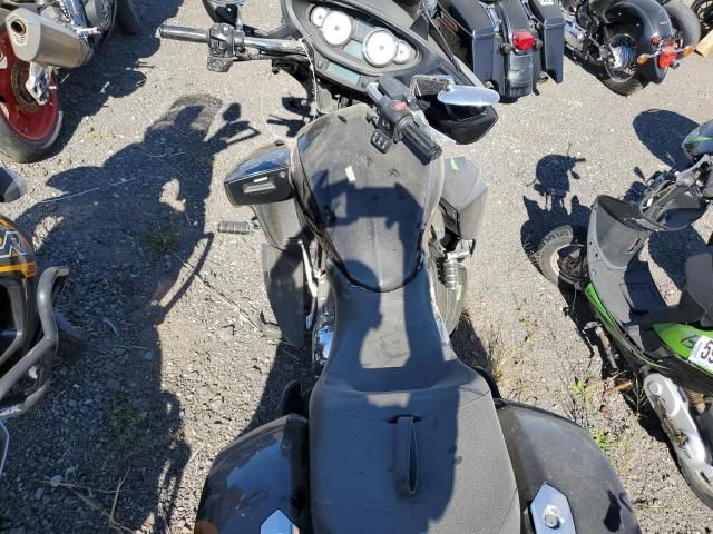 2017 Victory Cross Country Touring
