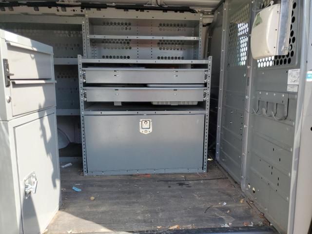 2013 Chevrolet Express G2500