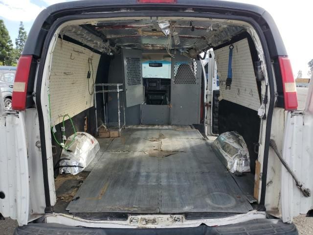 2003 GMC Savana G2500