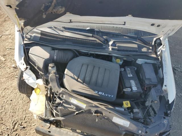 2013 Chrysler Town & Country Touring