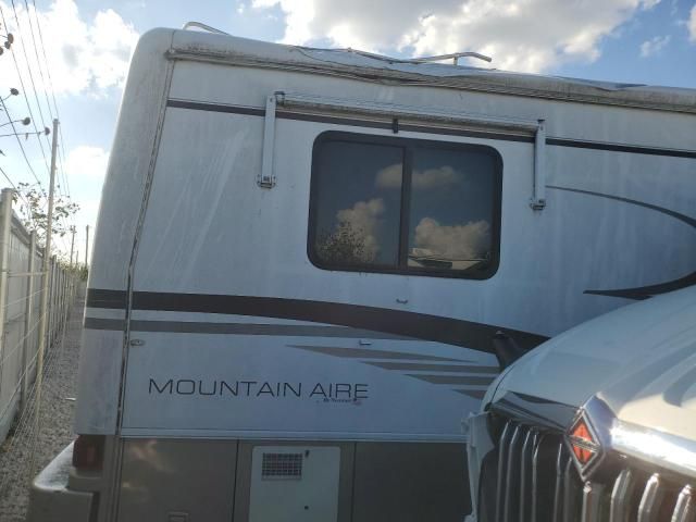 1997 Freightliner Chassis M Line Motor Home